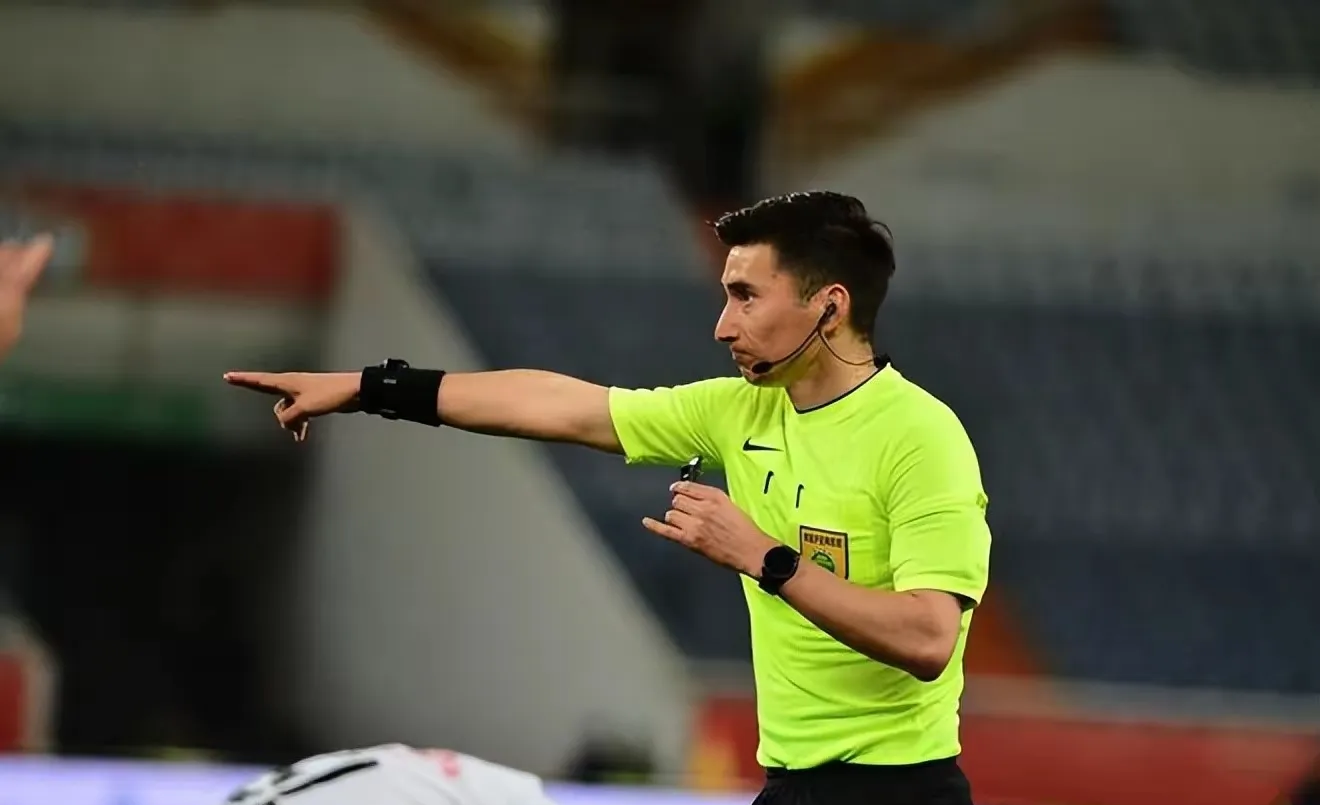 开云中国App-关于今晚波尔图强势反弹：足总杯节点到来；悬念犹存；资深球员宣示担当的信息